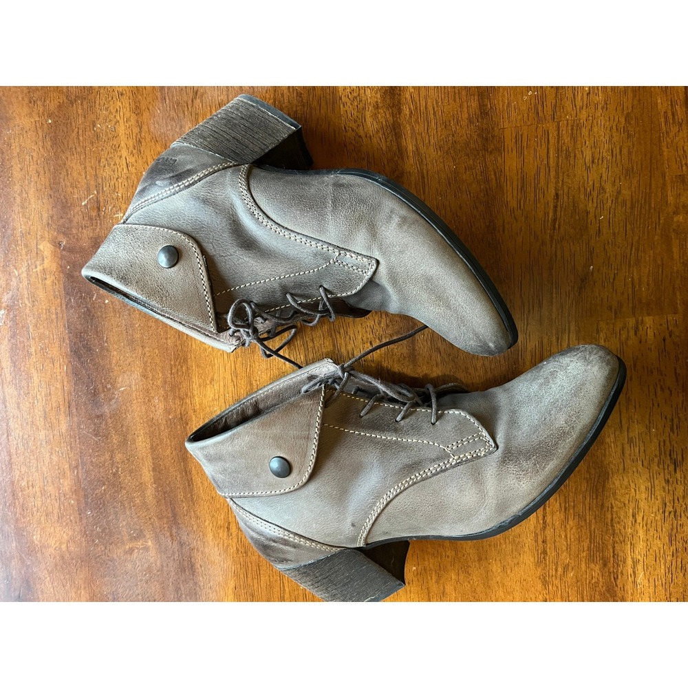 Taos Womens Grey Leather Lace Up Ankle Boots Block Heel Fold Over Collar Size 39